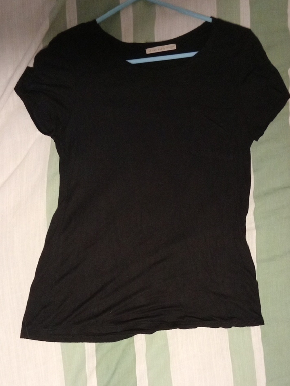 Active Basic Black Short Sleeve Pocket Tee